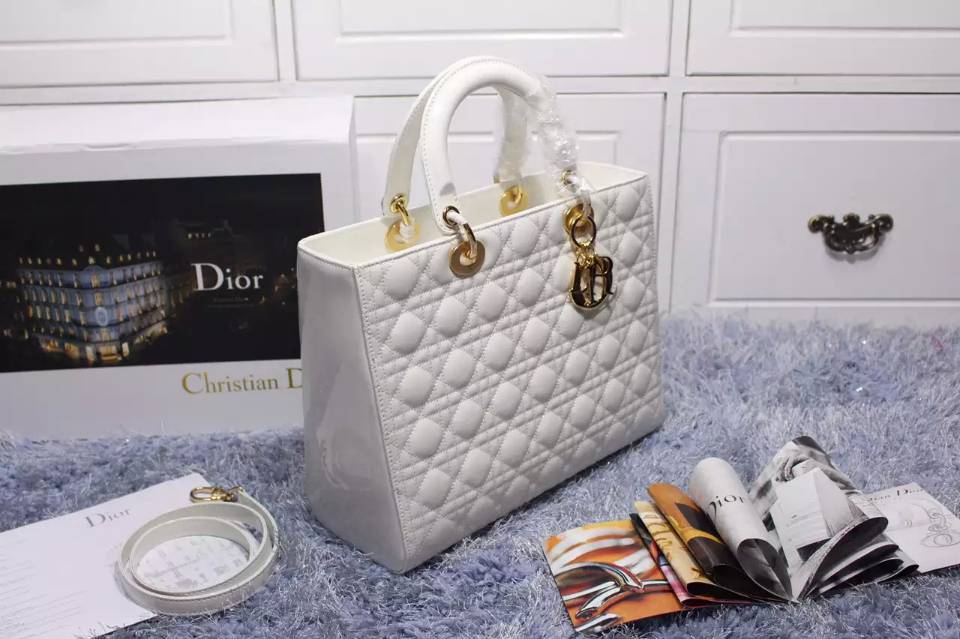 一件代发货 迪奥Dior白色漆皮戴妃包七格金扣 高档女款手提包