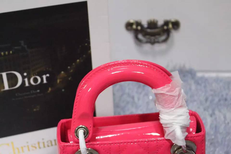迪奥Dior包包批发 玫红色进口原版漆皮双肩带三格戴妃包 银扣