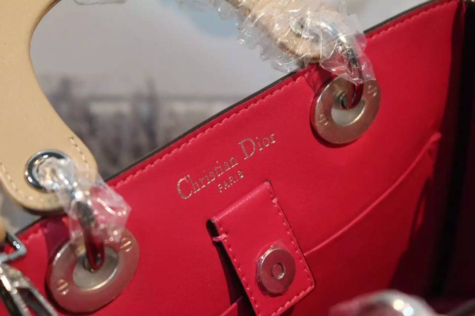 广州迪奥DIOR包包批发 Dior Vip小号杏色原版顶级平纹牛皮女包 23CM