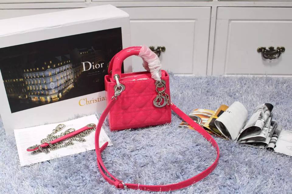 迪奥Dior包包批发 玫红色进口原版漆皮双肩带三格戴妃包 银扣