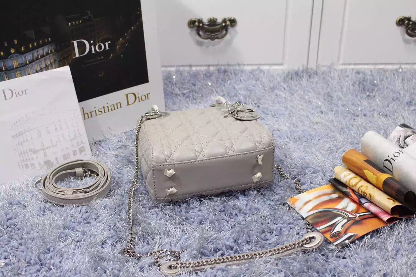 Dior高仿包包货源 迪奥新款双肩带三格羊皮戴妃包小号浅灰色 银色五金