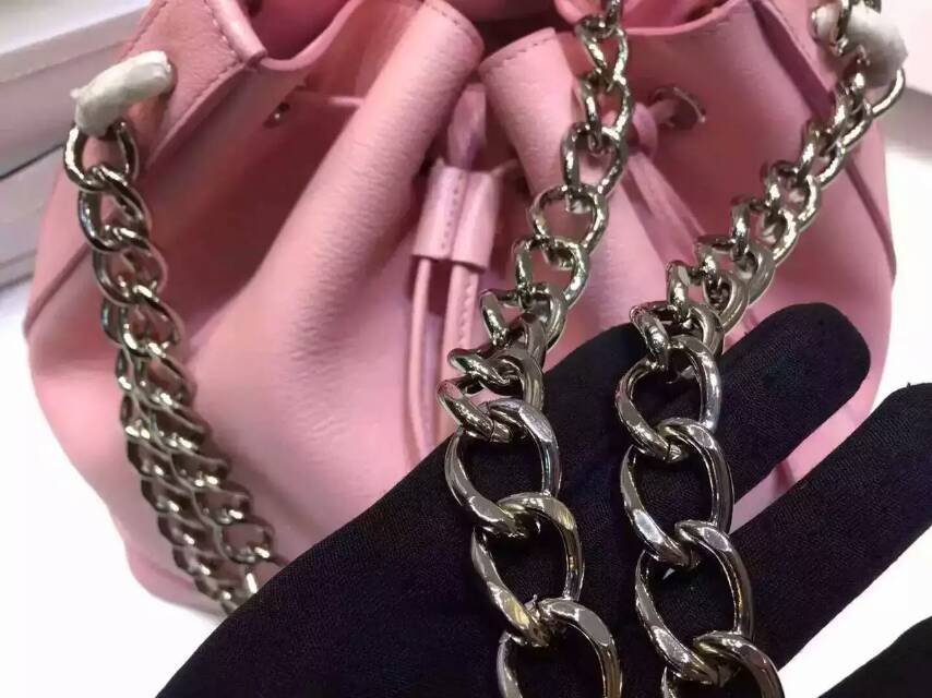 厂家直销 Dior迪奥水桶包 粉色原版进口牛皮链条单肩包