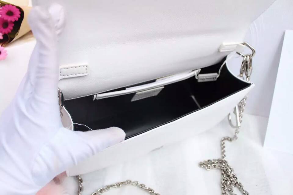 广州包包批发 Dior迪奥白色原版皮 绣珠系列链条单肩女包