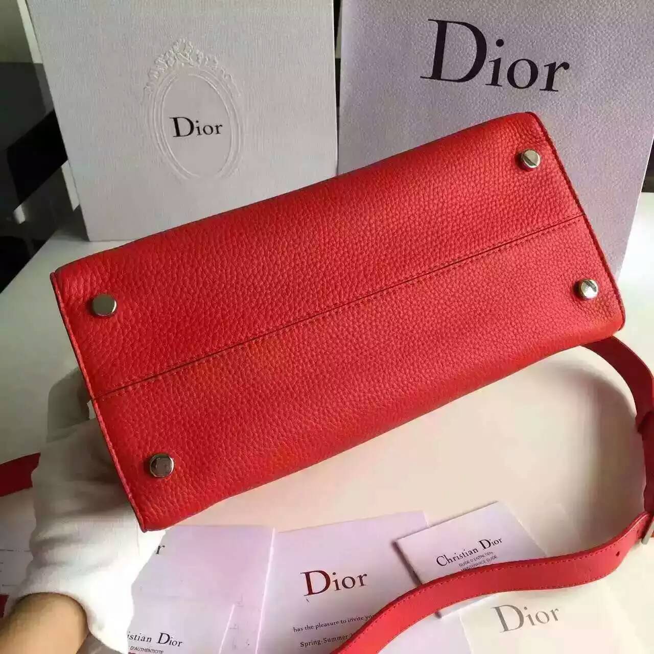 Dior包包官网 迪奥新款手提女包30cm 大红色原版荔枝纹牛皮