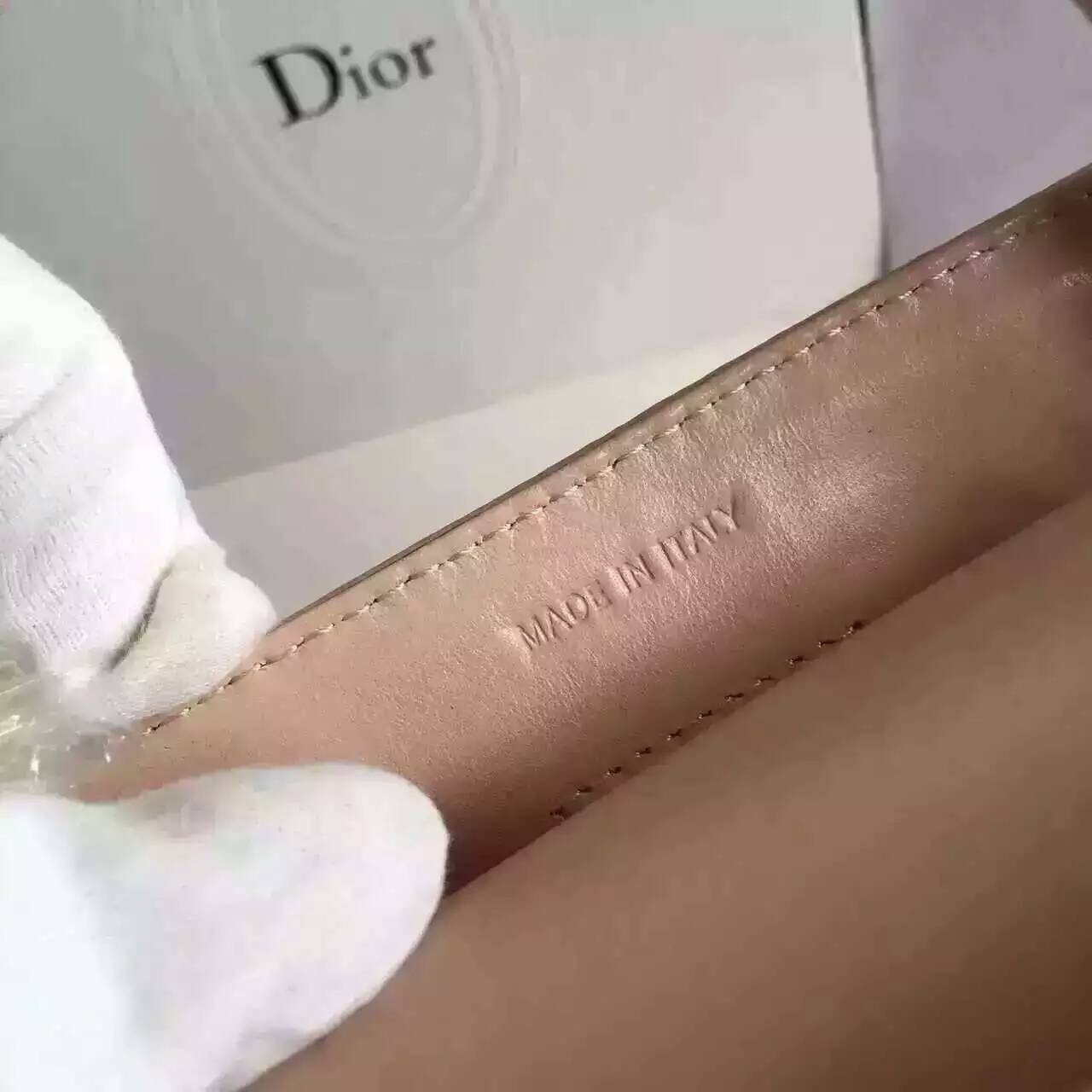 Dior迪奥女包价格 16年新款Diorever裸粉色荔枝纹手提斜挎包30cm