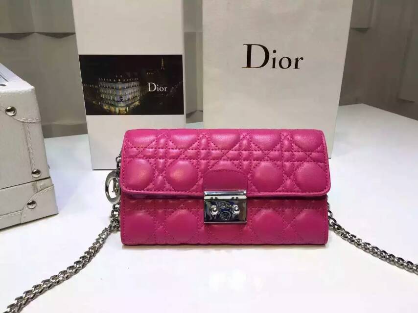 迪奥包包官网 Christian Dior进口原版羊皮两折钱包链条包 玫红