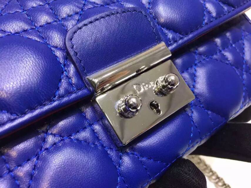 迪奥钱包官网 Dior原版羊皮两折钱包链条背包19cm 蓝色