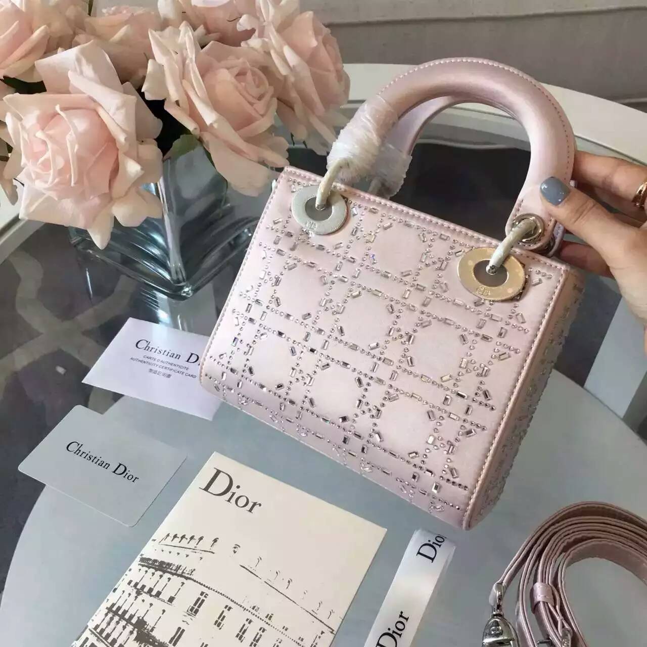 Lady Dior 迪奥钻石菱格丝绸材质三格戴妃包17cm 粉色