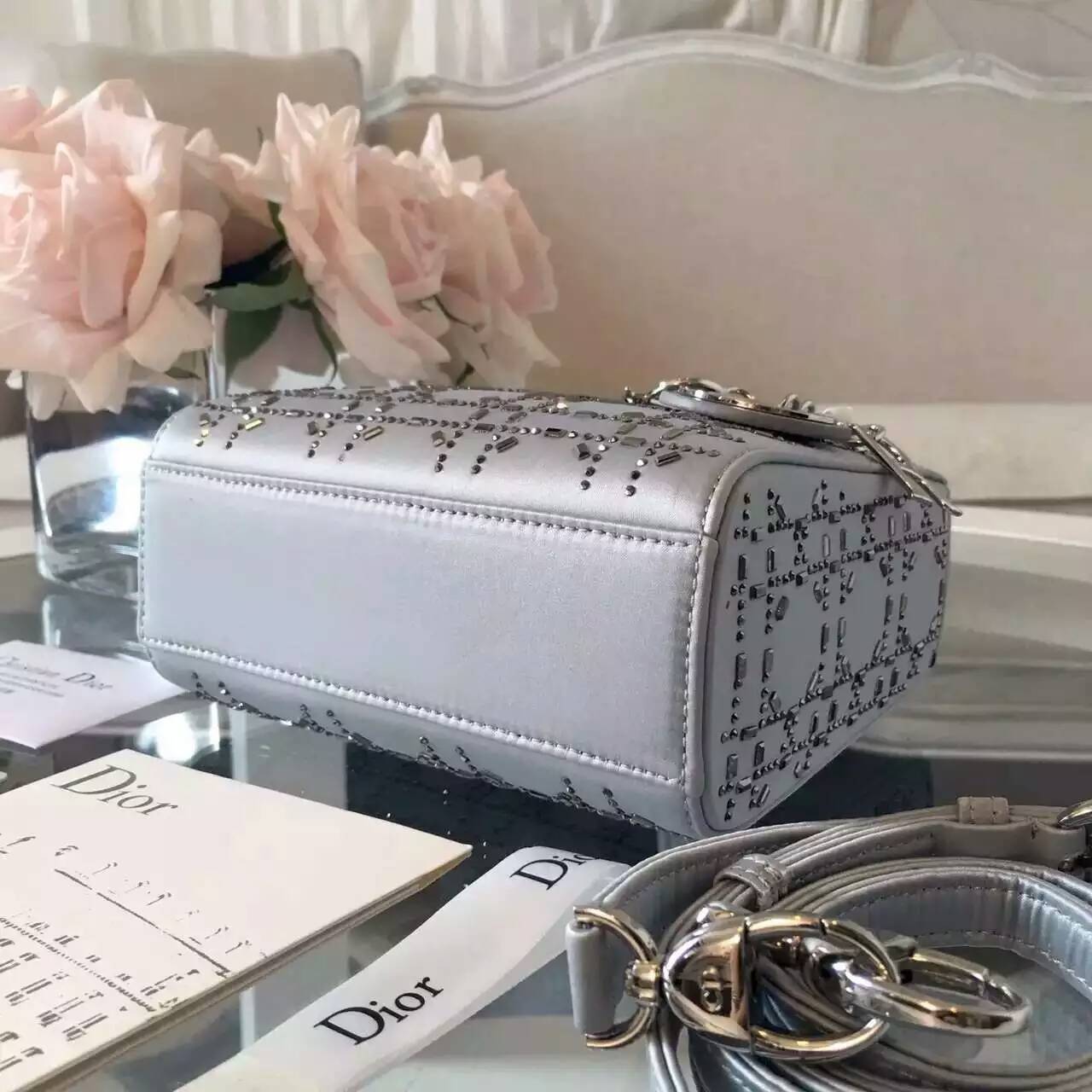 迪奥戴妃包新款 Lady Dior钻石菱格原版灰色丝绸款迷你三格戴妃包17cm