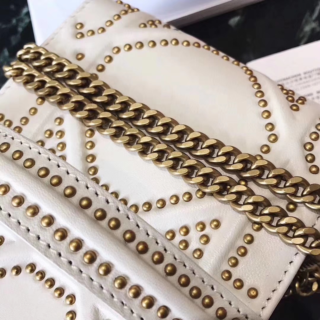 迪奥新款包包 Dior蕾哈娜特别订制款铆钉双层手机包链条斜挎包11.5cm
