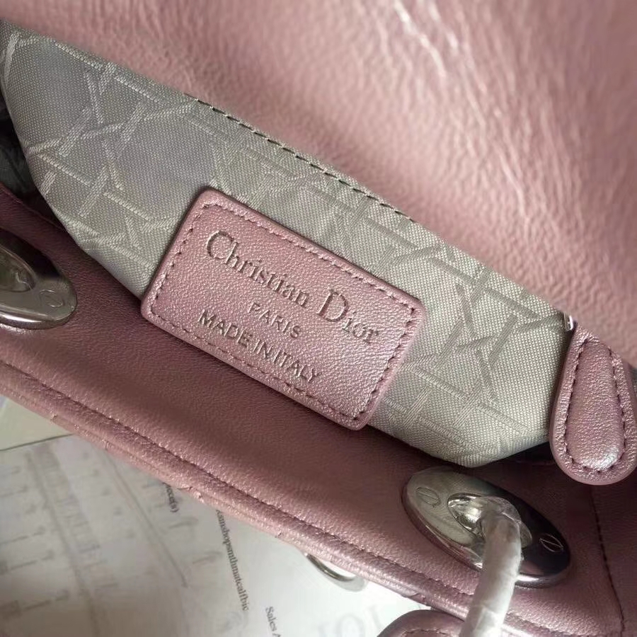 Dior包包批发 迪奥顶级小羊皮三格Lady Dior mini迷你戴妃包17CM 粉色银扣
