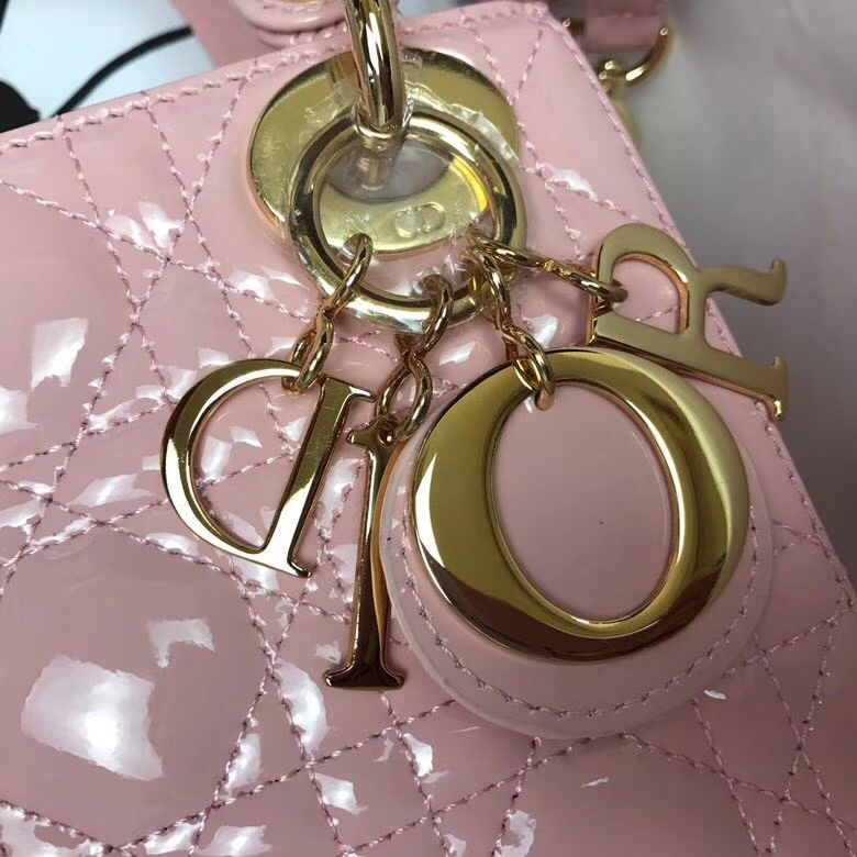 Dior包包官网 迪奥经典款漆皮牛皮三格戴妃包 Lady Dior mini17cm 粉色金扣