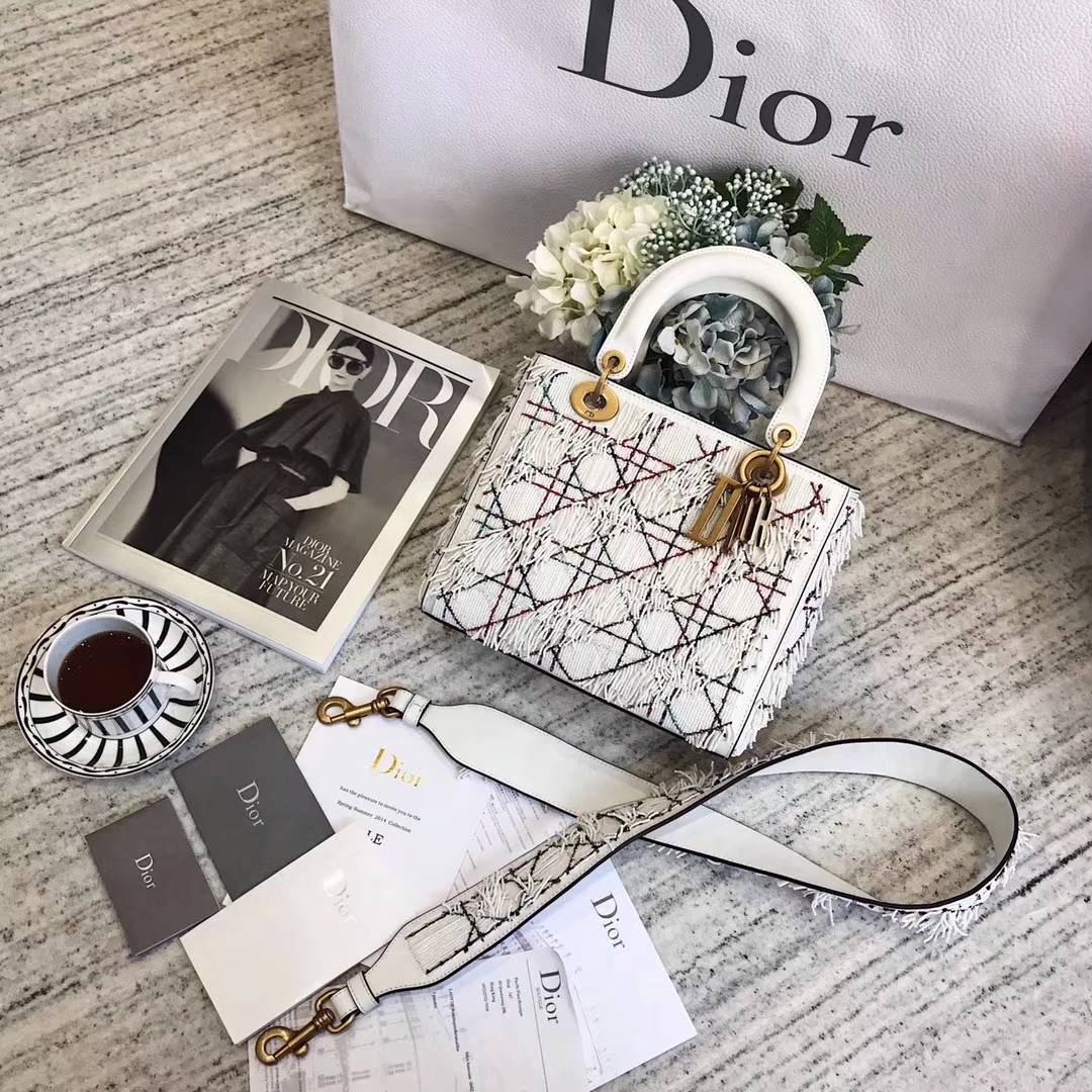 Dior包包官网 迪奥新款戴妃包 白色重工珠绣流苏Lady Dior大号24CM