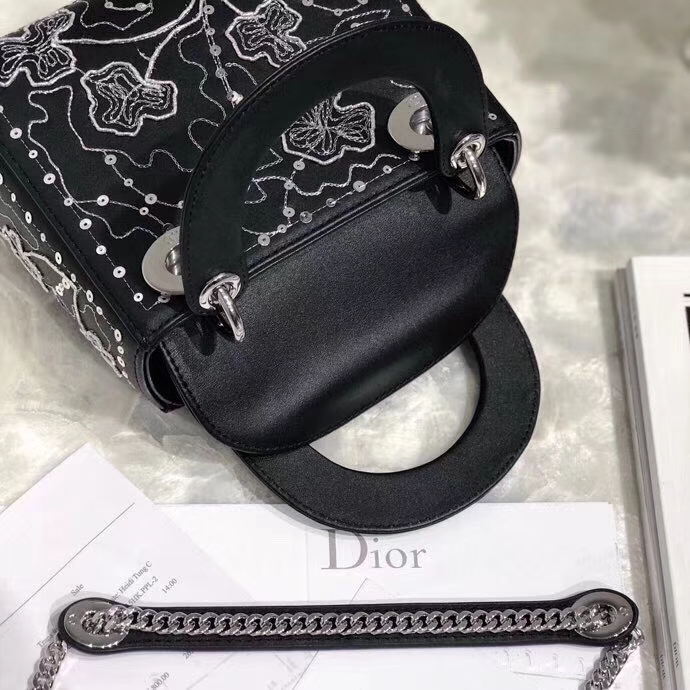 Dior新款女包 迪奥黑色顶级材质限量版金丝四叶草Lady Dior mini三格戴妃包 银扣