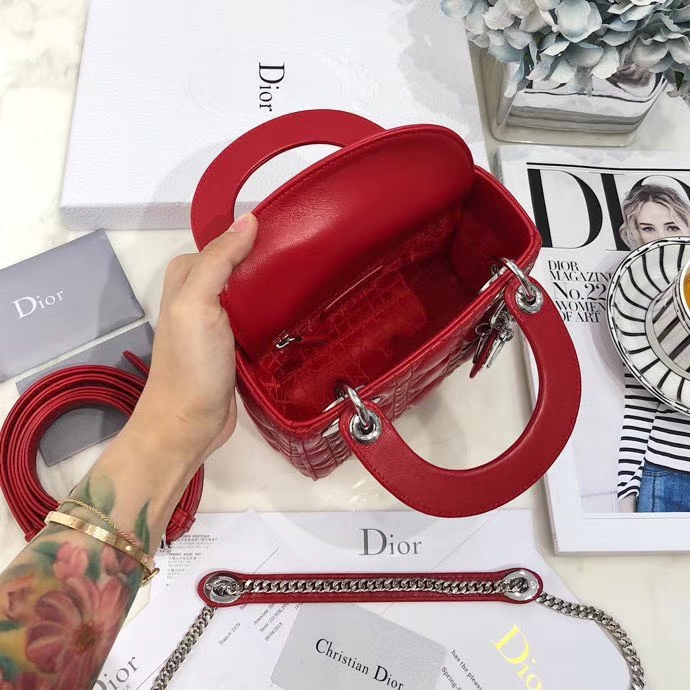 Dior包包批发 迪奥经典三格迷你戴妃包羊皮Lady Dior mini17CM 法国红银扣