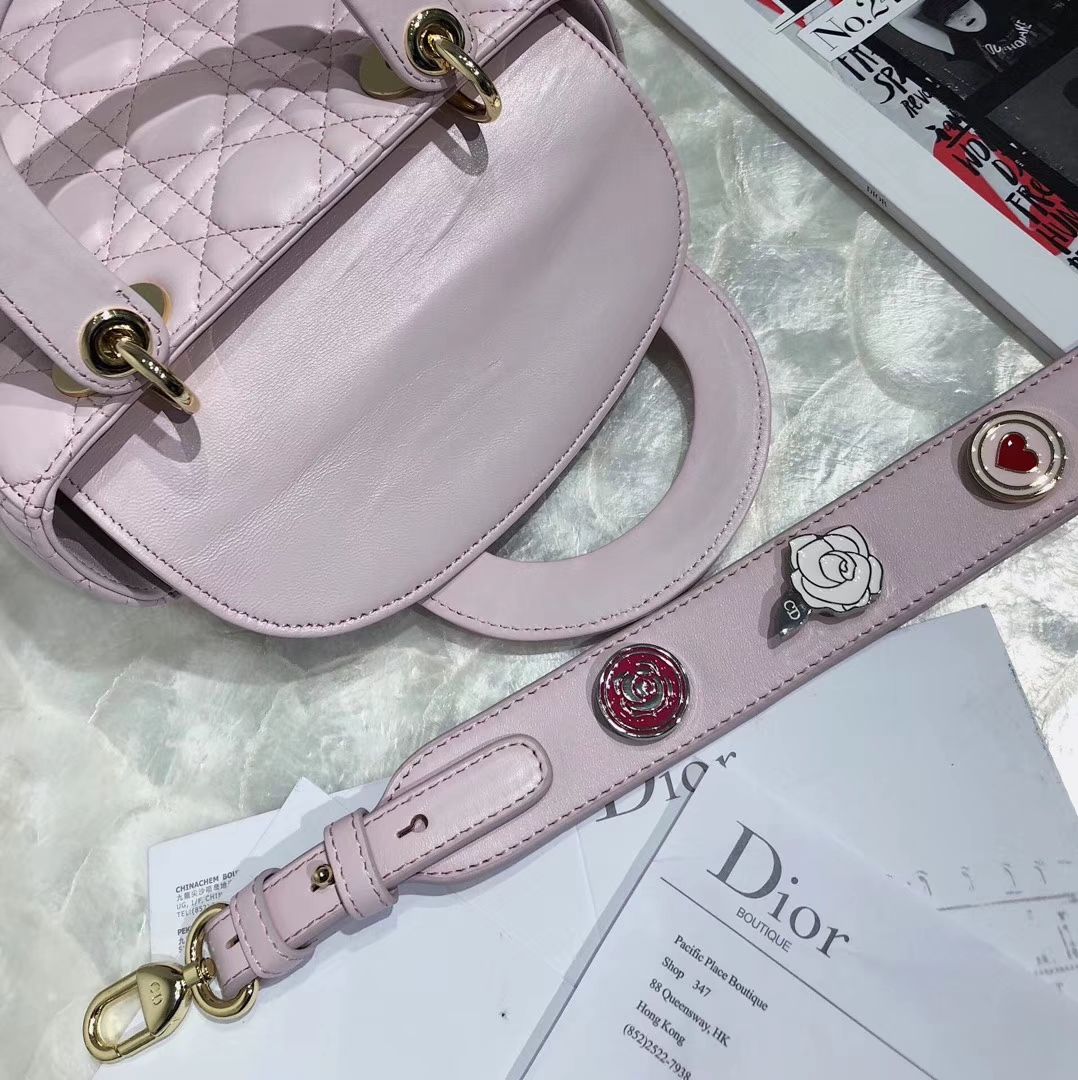 Dior包包批发 迪奥进口顶级羊皮四格迷你戴妃包Lady Dior Mini20CM 粉色